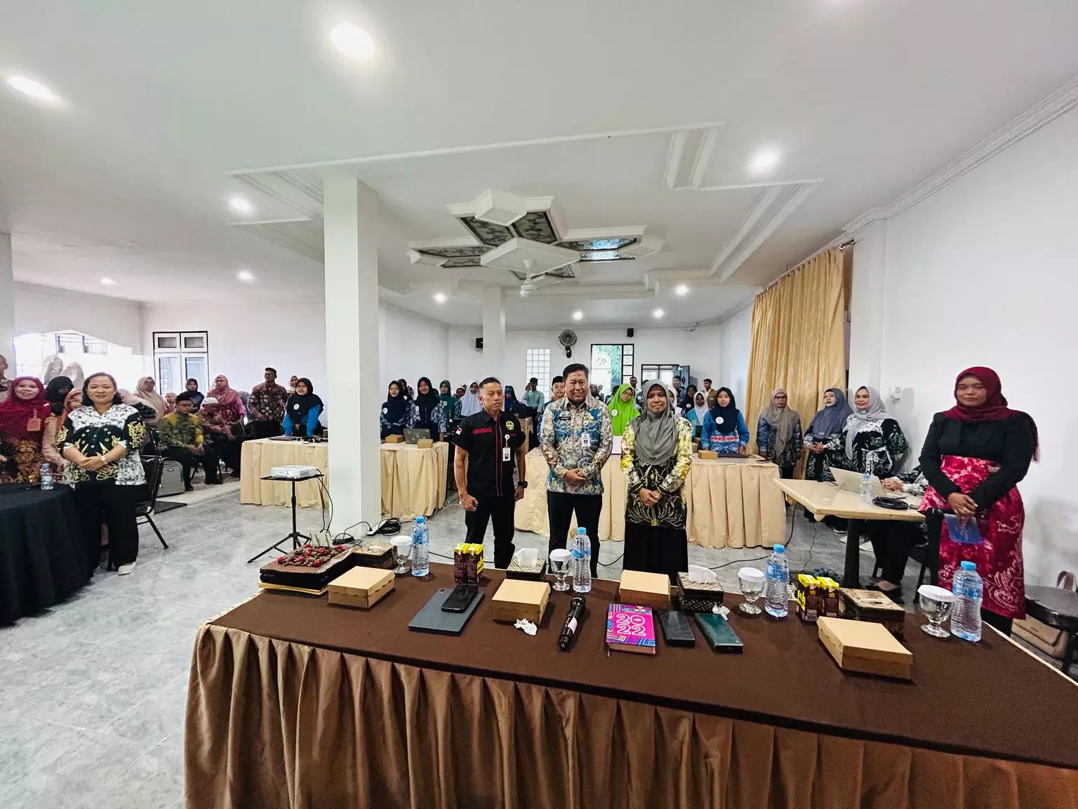 Dispersip Kotabaru Gelar Lomba Resensi Buku bagi Pelajar SMP 1 Hal 4 Kotabaru 3 klm