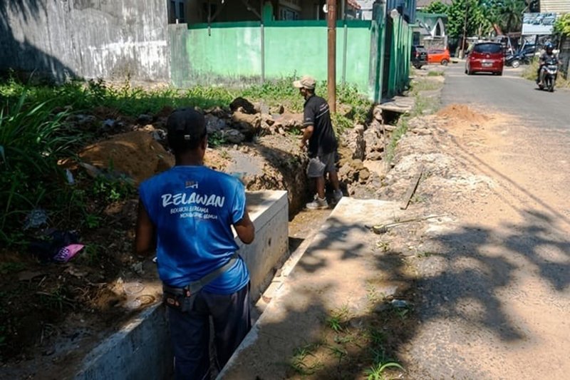 Pemko Banjarbaru Genjot Pembangunan Drainase, Warga Rasakan Langsung Manfaat Bebas Banjir 1 Hal 6 3 KLM BJB Drainase