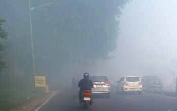 Kabut Asap Mulai Ganggu Jarak Pandang, Trio Motor Bagikan Tips #Cari_Aman untuk Pengendara 4 IMG 20260901 WA0009