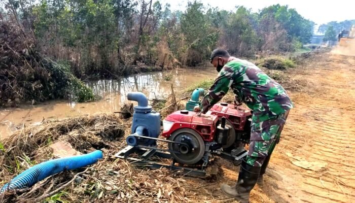 ‎Lanud Sjamsudin Noor Siagakan Personel 24 Jam, Pastikan Keandalan Embung Jokowi untuk Karhutla