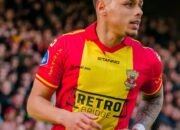 Aksi Protes Suporter Utrecht, Pertandingan Dihentikan di Menit 65, Go Ahead Dimotori Dean James Unggul 3-1