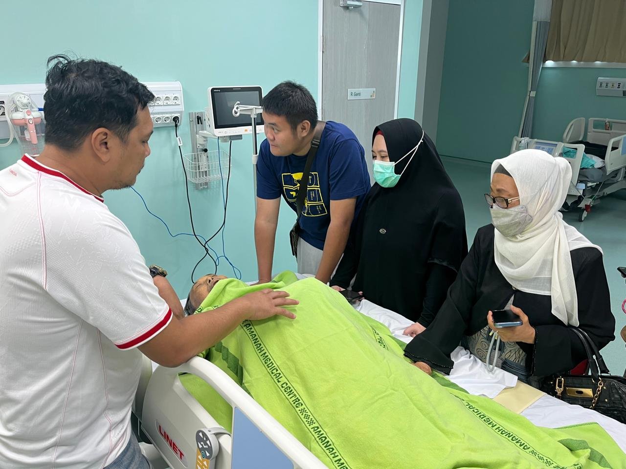 Mantan Gubernur Kalsel H Rudy Arifin Tutup Usia 1 IMG 20260906 WA0018