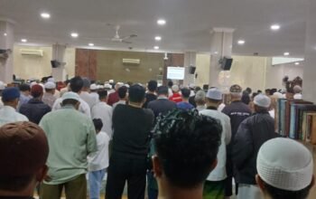 Ribuan Jemaah Salatkan Jenazah Mantan Gubernur Kalsel H Rudy Ariffin di Al Jihad 4 IMG 20260906 WA0025