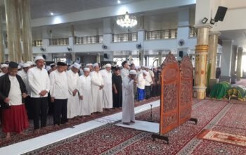 Ribuan Jemaah Padati Masjid Al-Karomah, Lepas Kepergian Rudy Ariffin 5 IMG 20260906 WA0049 1