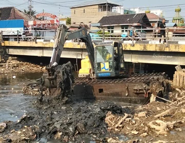BWS Kalimantan III Kembali Tangani Sungai Pekapuran, Upaya Pulihkan Fungsi Sungai 1 IMG 20260906 WA0055