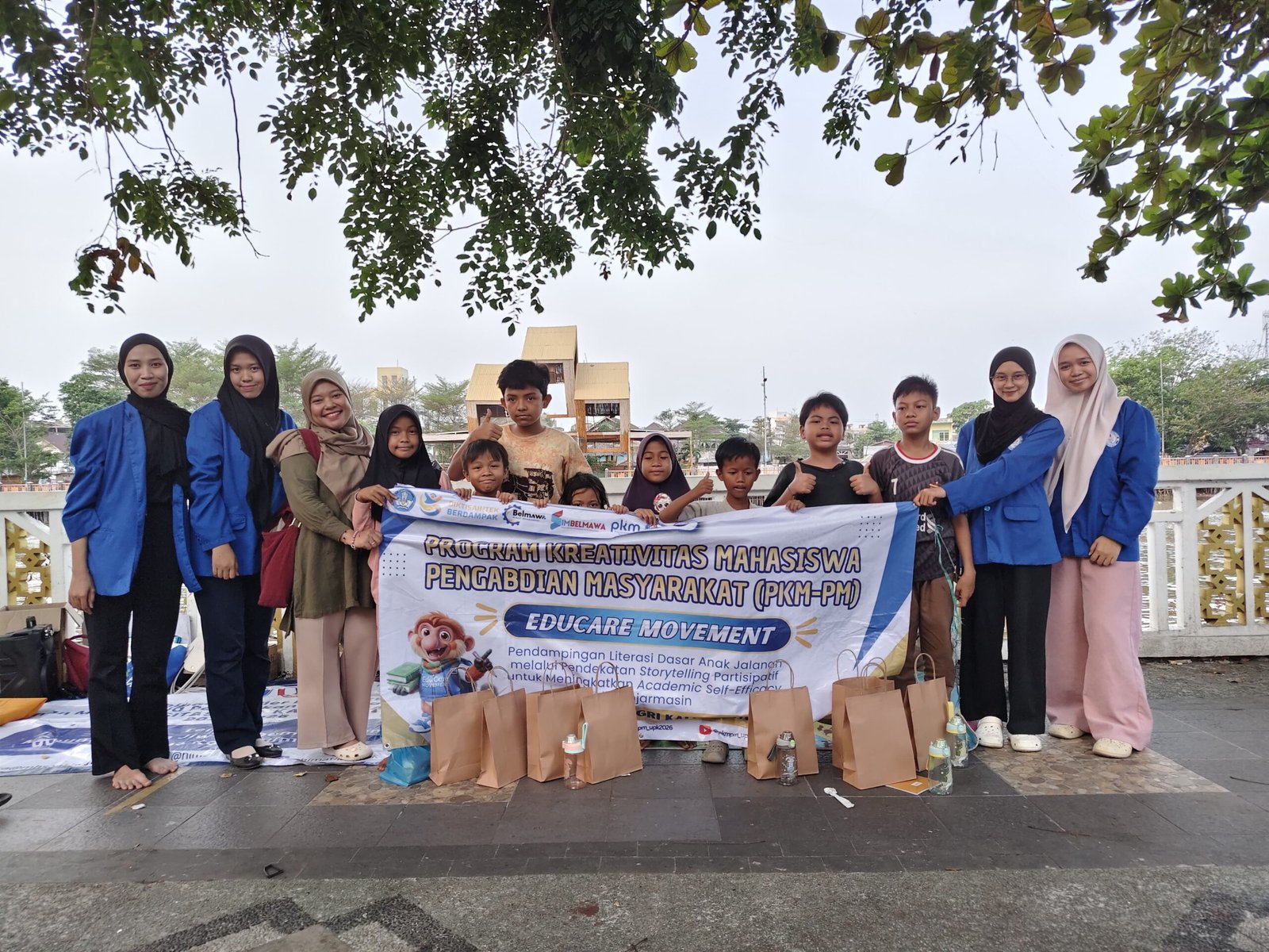Menumbuhkan Semangat Belajar Anak Jalanan melalui EduCare Movement: Perjalanan Pendampingan Literasi hingga Showcase 1 IMG 20260907 WA0012 scaled