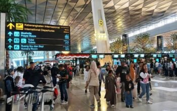 Sebanyak 624 Penerbangan di Bandara Soetta Tertunda Akibat Erupsi Anak Krakatau 11 Sebanyak 624 Penerbangan di Bandara Soetta Tertunda Akibat Erupsi Anak Krakatau
