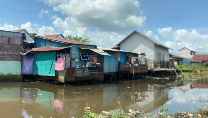 Kembalikan Fungsi Sungai, Pemko Banjarmasin Pertegas Penertiban Bangunan Melalui SK Wali Kota