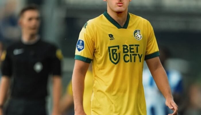 Justin Hubner Dapat Kartu Kuning Saat Sittard Permalukan ADO 3-2, Mees Hilgers Belum Main Heerenveen Kalah